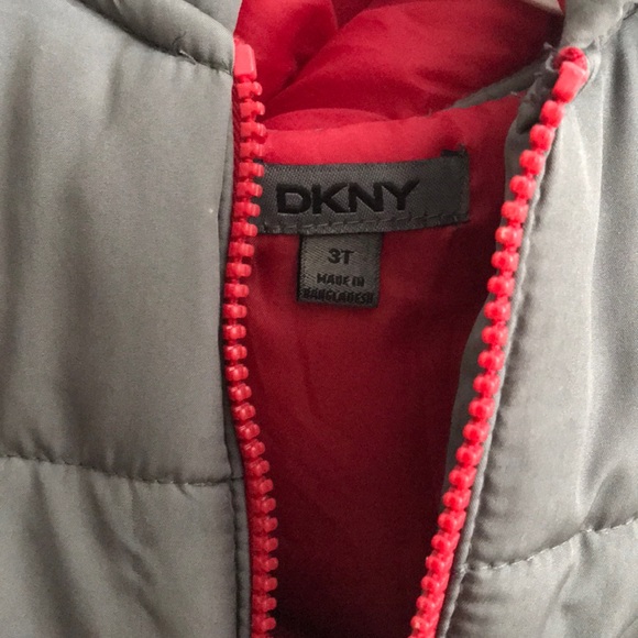 Boys DKNY Sleeveless Jacket Vest - Picture 2 of 3